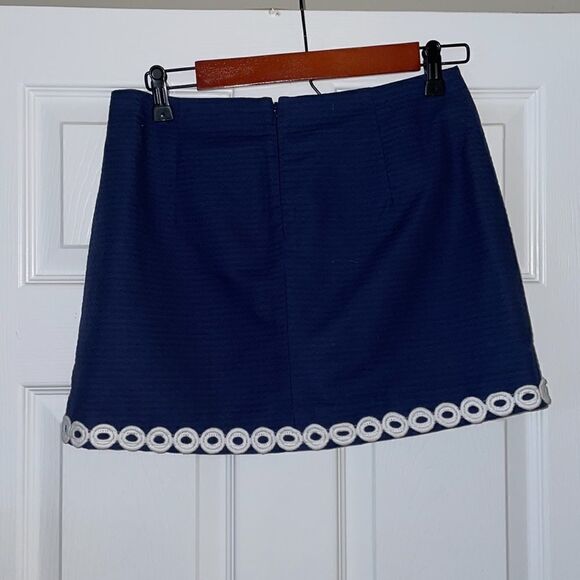 Lilly Pulitzer Navy & White Lenore Skort - Picture 6 of 12